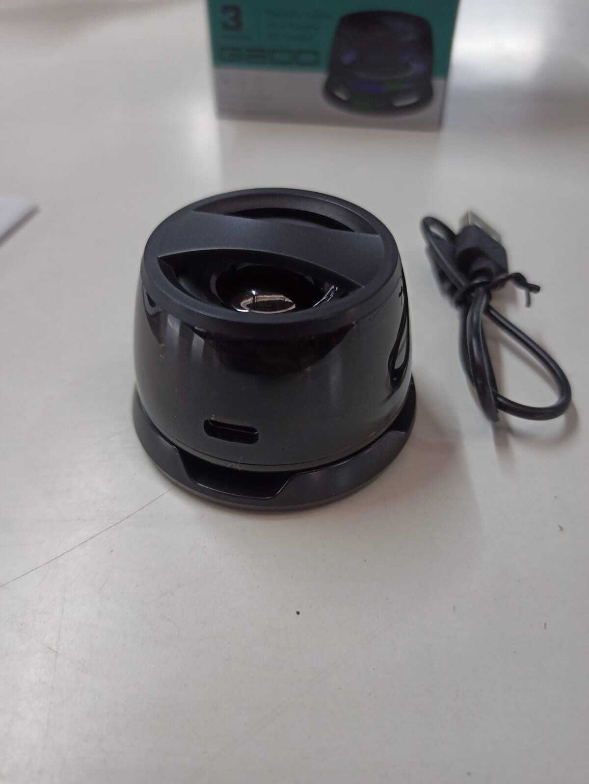 Wireless Portable Magnetic Speaker